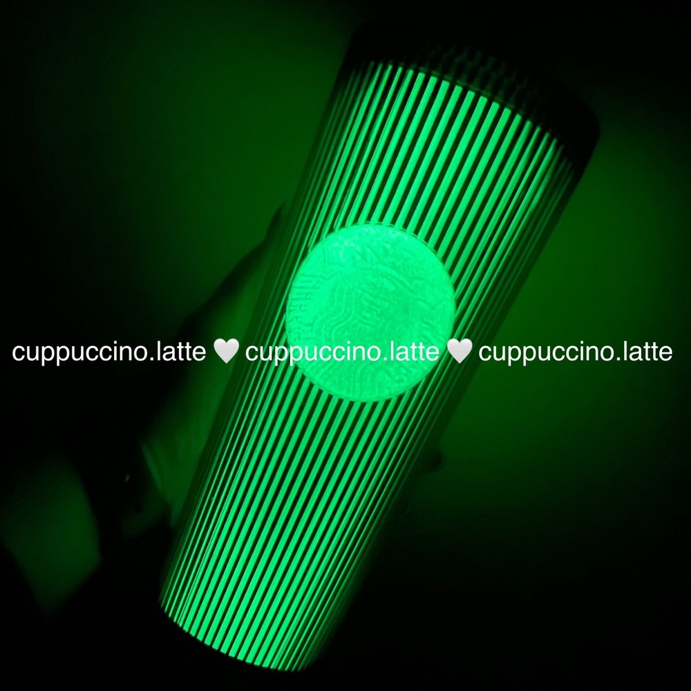🖤NWT 💚Starbucks X Wicked Pleated Glow in the Dark Elphaba Broom Topper Tumbler